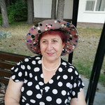 Лариса, 72