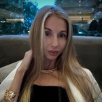 Nika, 33